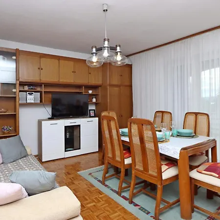 With A Parking Space Pinezici, Krk - 18967 Apartment *