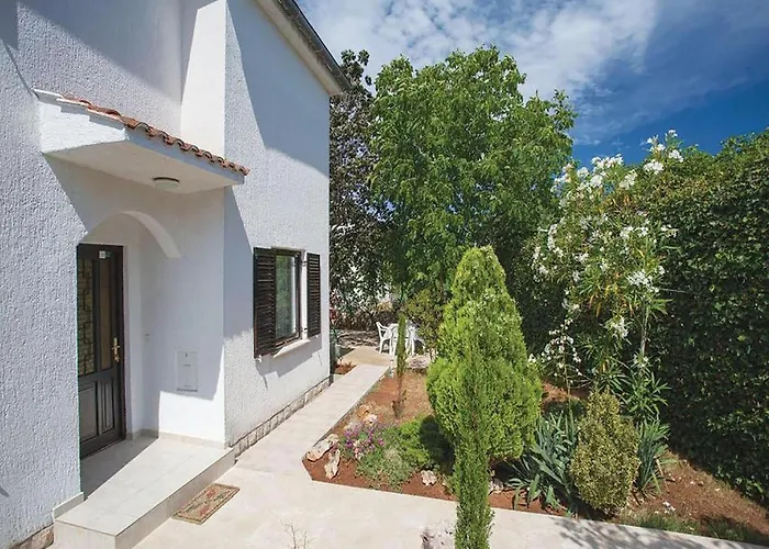 Apartament With Parking Space Pinezici, Krk - 18967 Vrh (Krk)